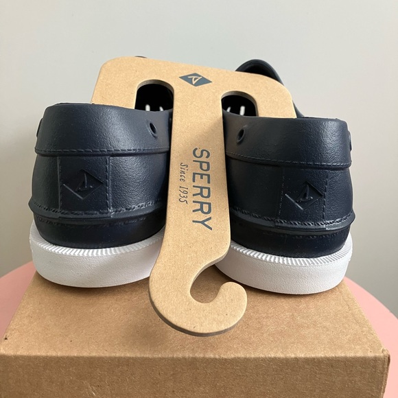 Sperry A/O Float Boat Shoes - Picture 10 of 11